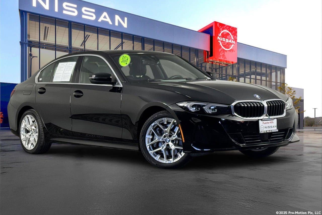 2025 BMW 3 Series 330i 1