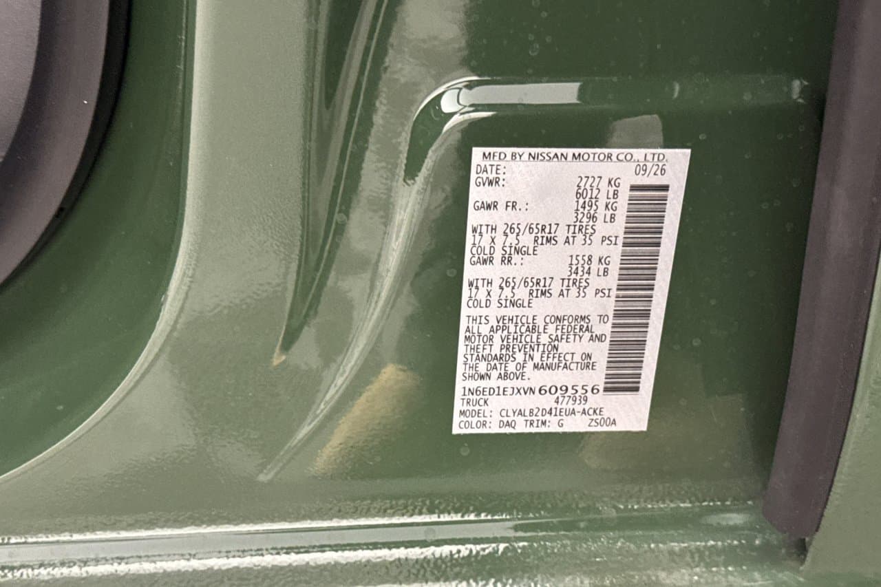 2027 Nissan Frontier SV 23
