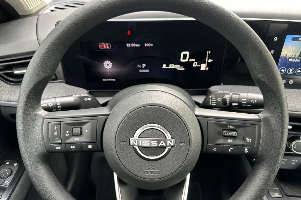 2027 Nissan Kicks S 20