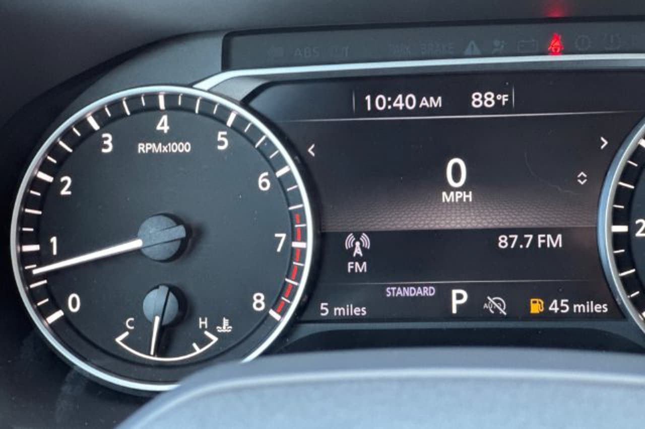 2026 Nissan Pathfinder SV 23