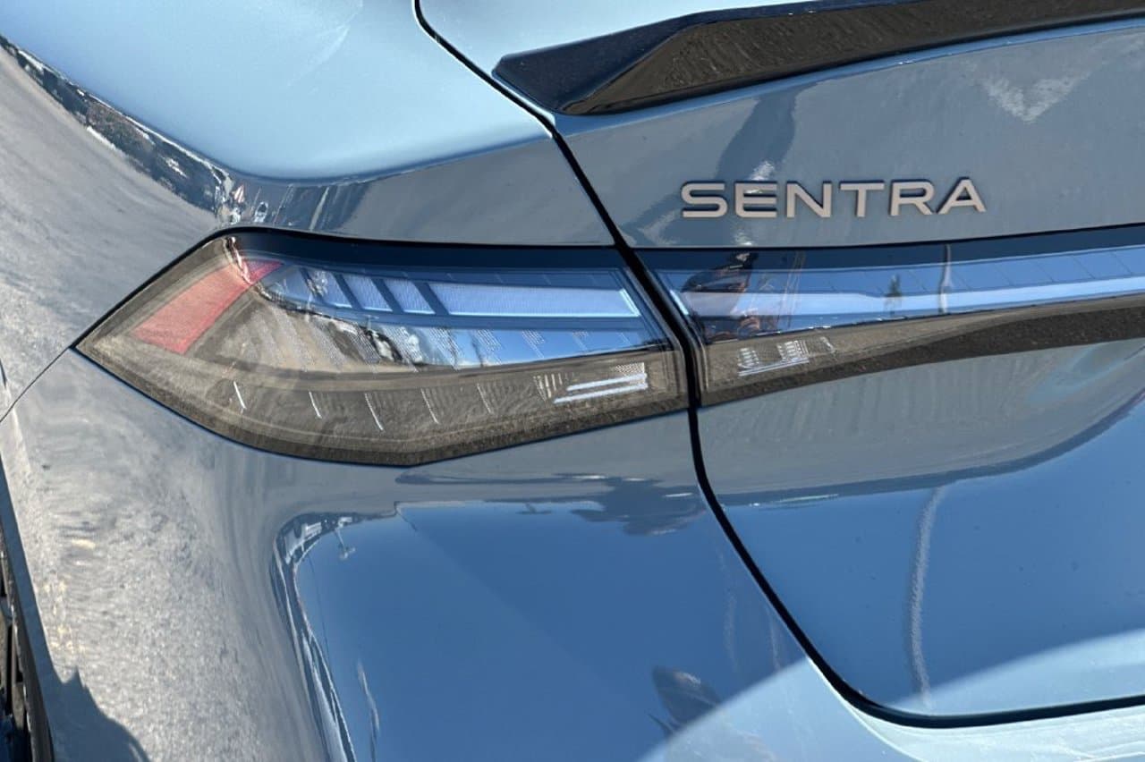 2027 Nissan Sentra SR 20