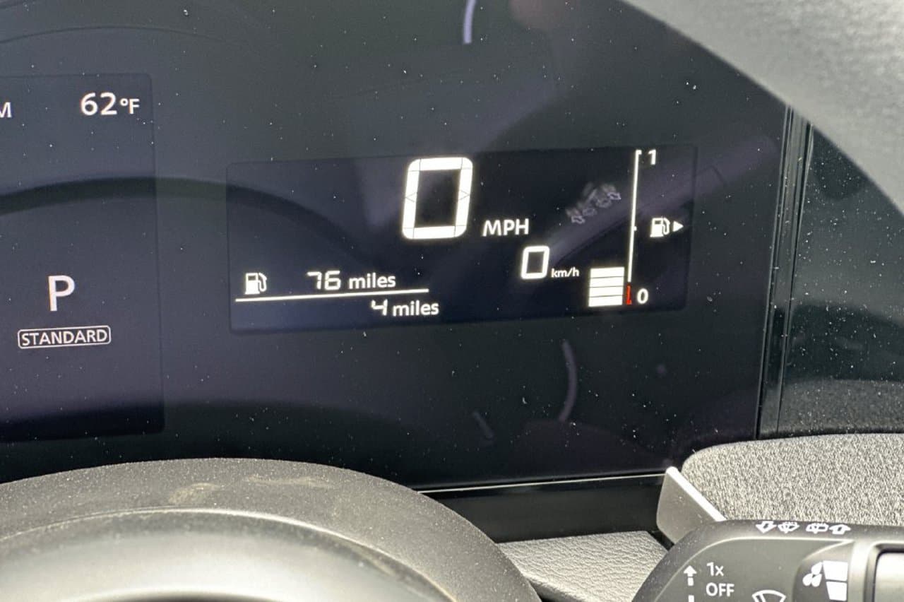 2027 Nissan Kicks SV 22