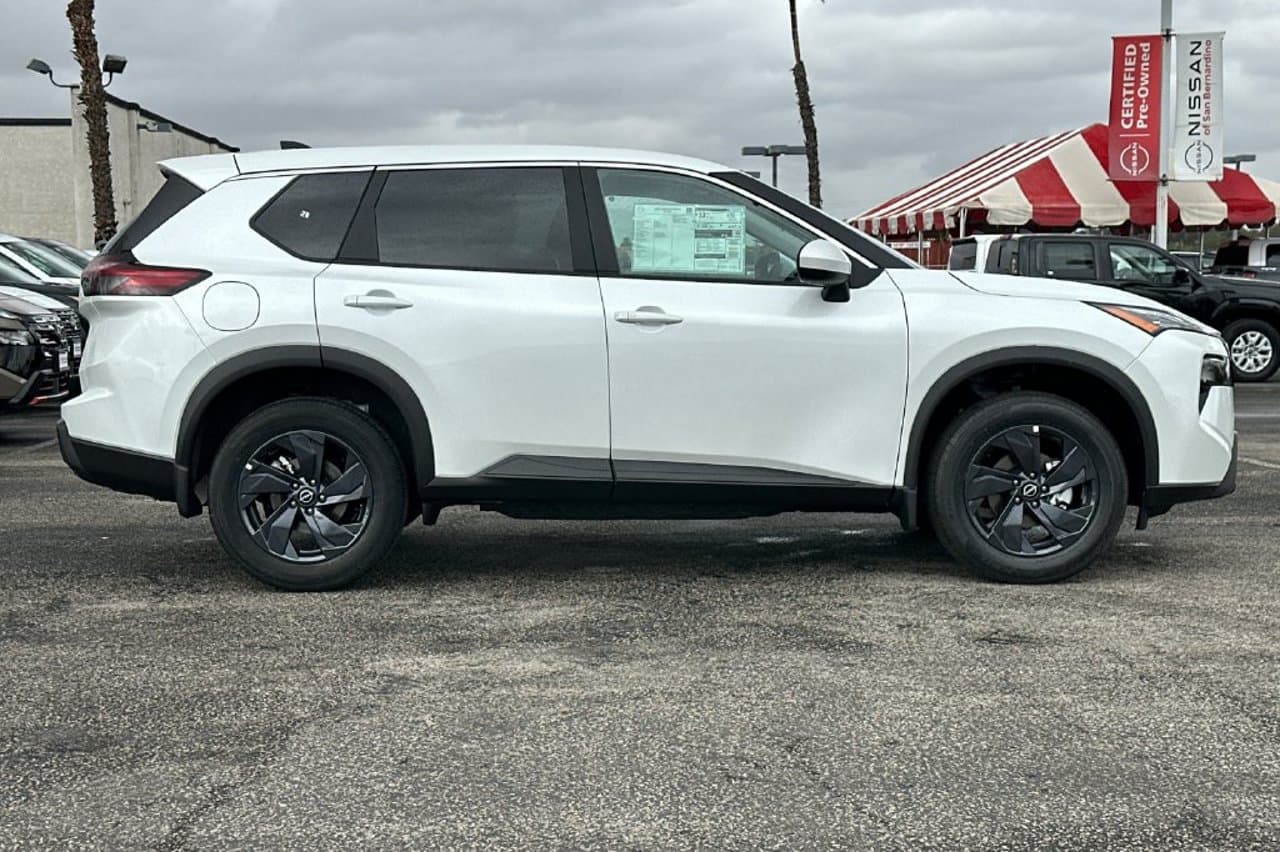 2026 Nissan Rogue SV 2