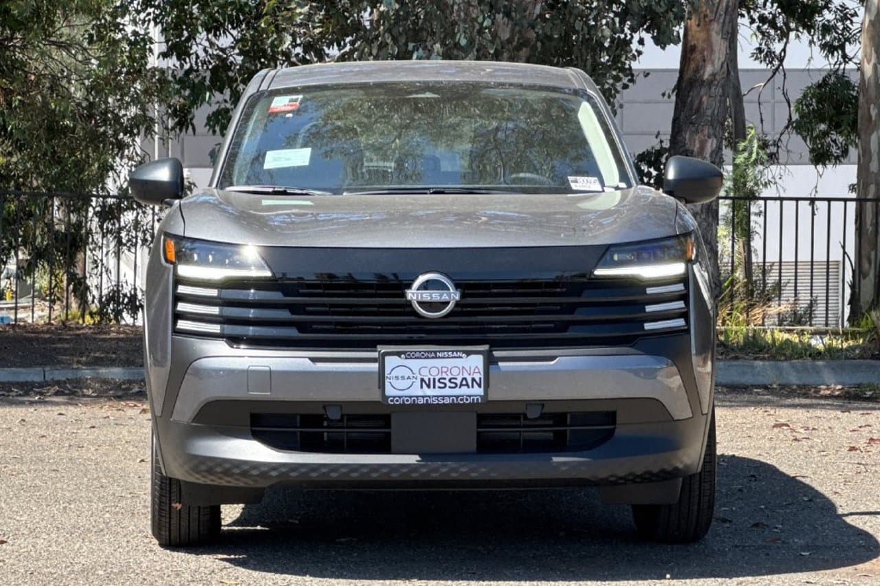 2027 Nissan Kicks S 7