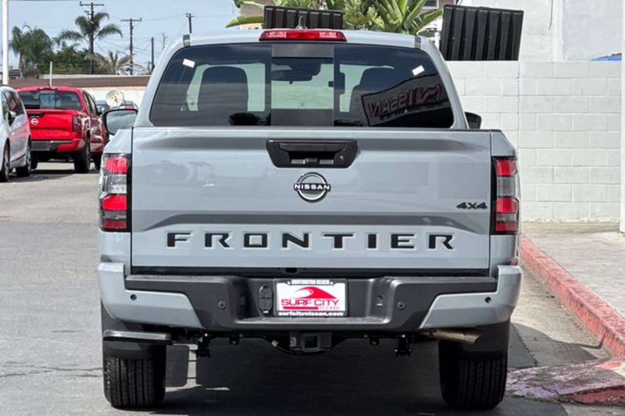 2026 Nissan Frontier SV 4