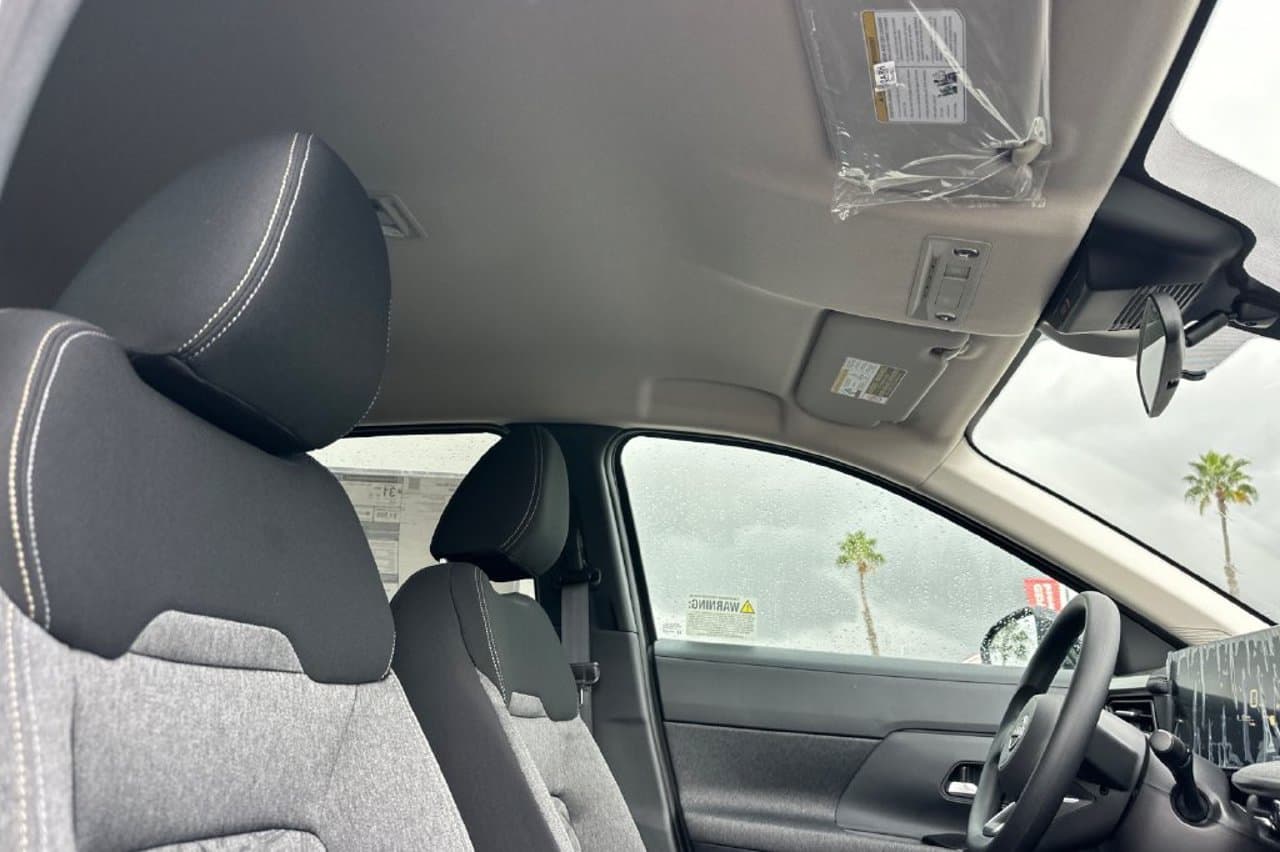 2027 Nissan Kicks SV 14