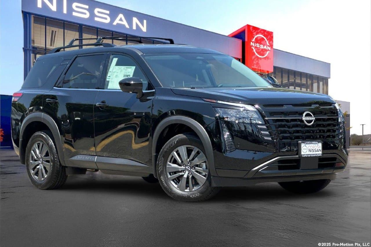 2026 Nissan Pathfinder SV 2