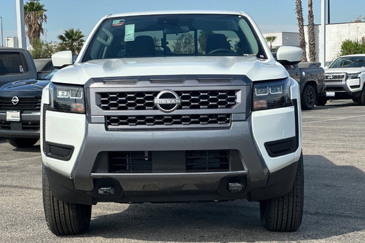 2026 Nissan Frontier SV 6