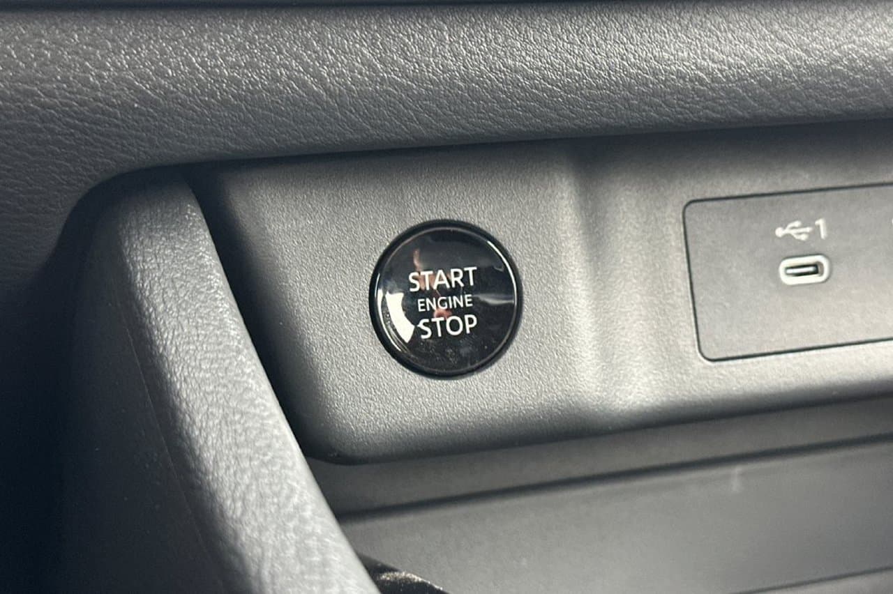 2026 Nissan Rogue SV 19