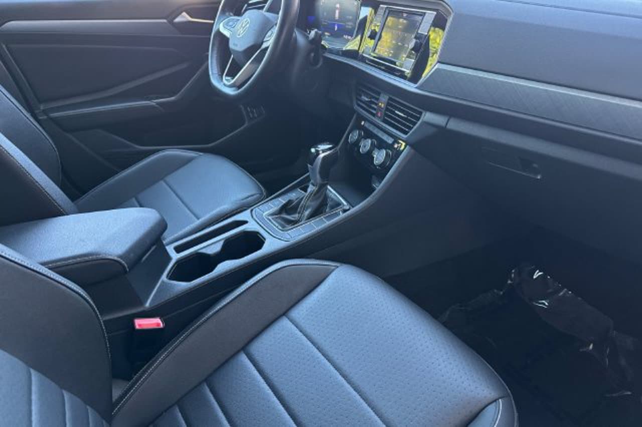 2024 Volkswagen Jetta SE 13