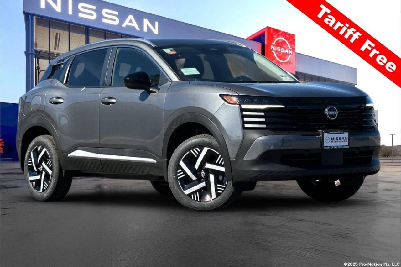 2027 Nissan Kicks SV 1