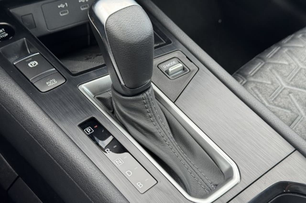 2027 Nissan Kicks SV 14