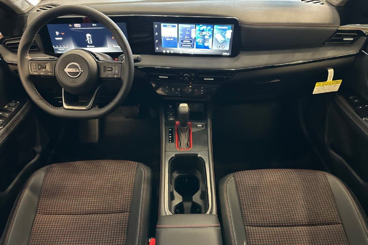 2027 Nissan Kicks SR 10