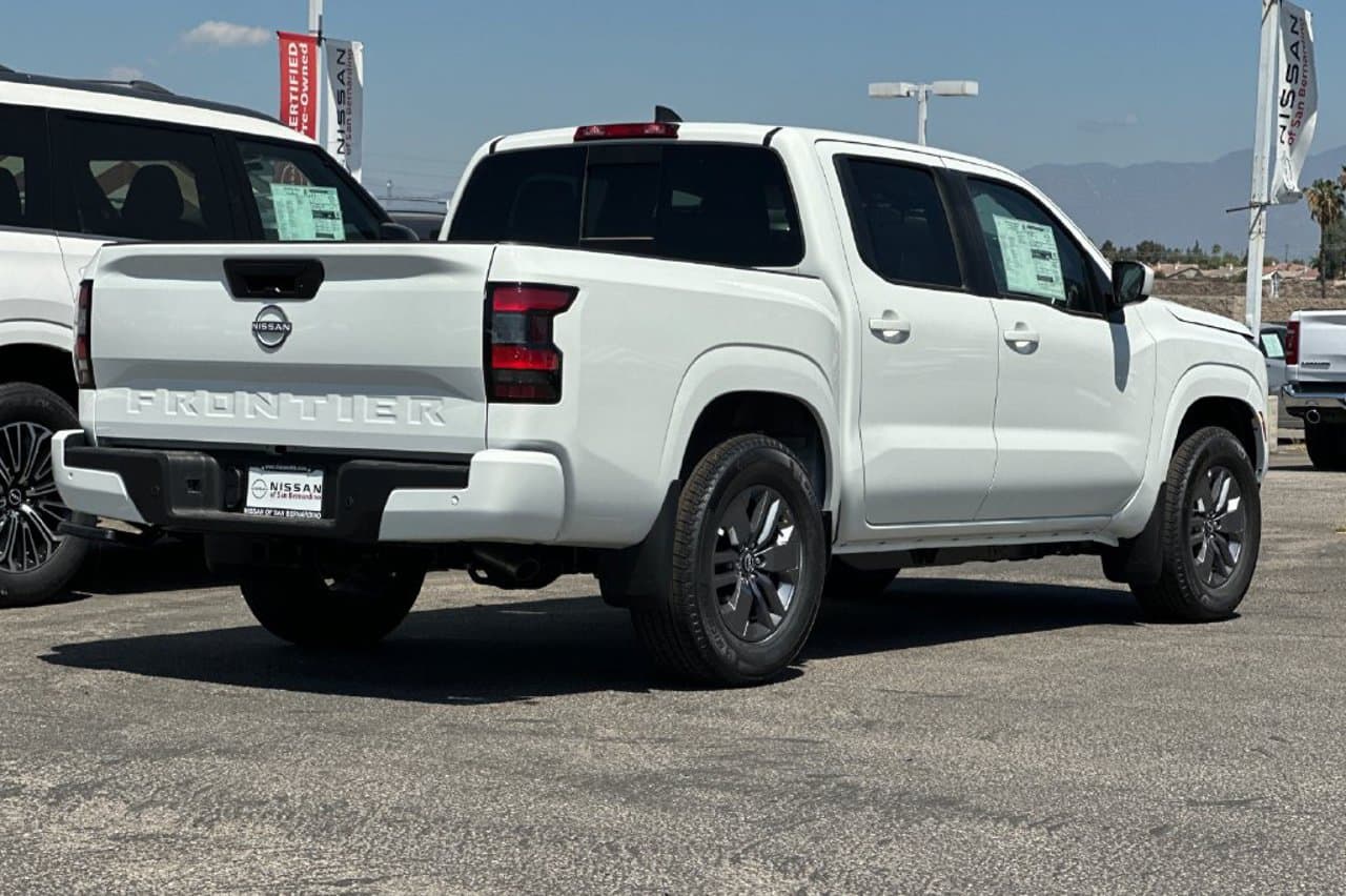 2026 Nissan Frontier SV 3
