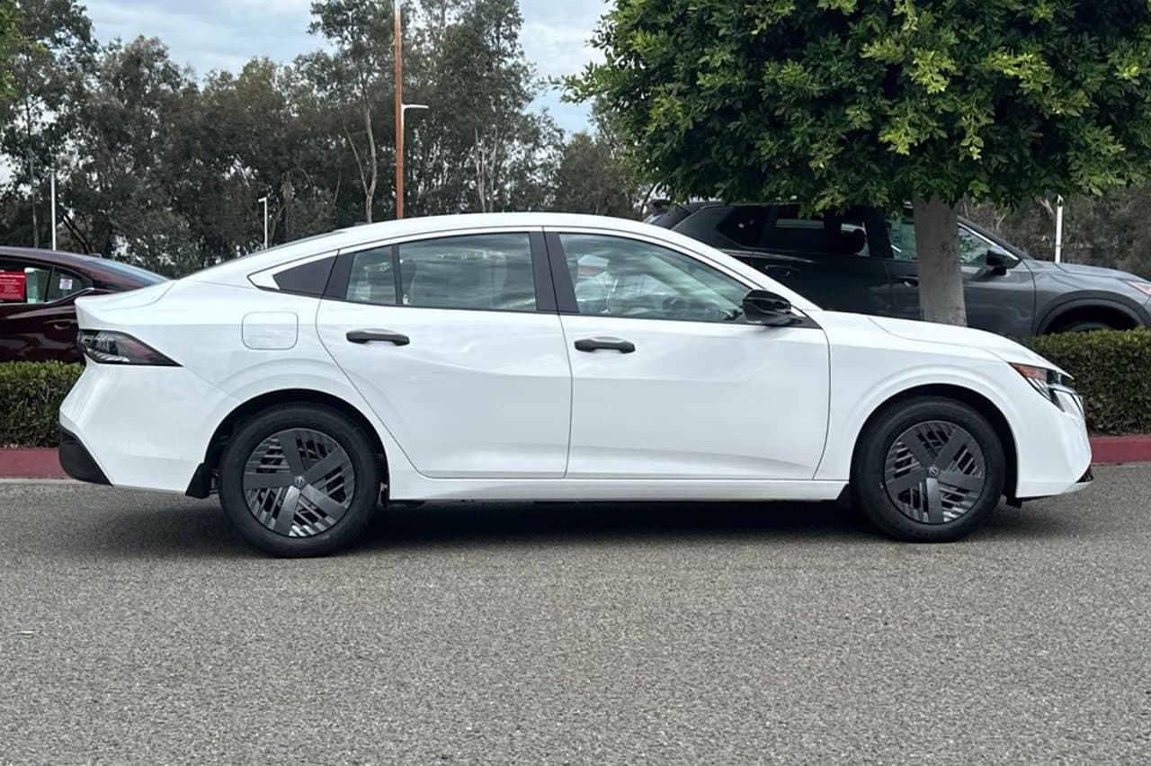 2026 Nissan Sentra S 3