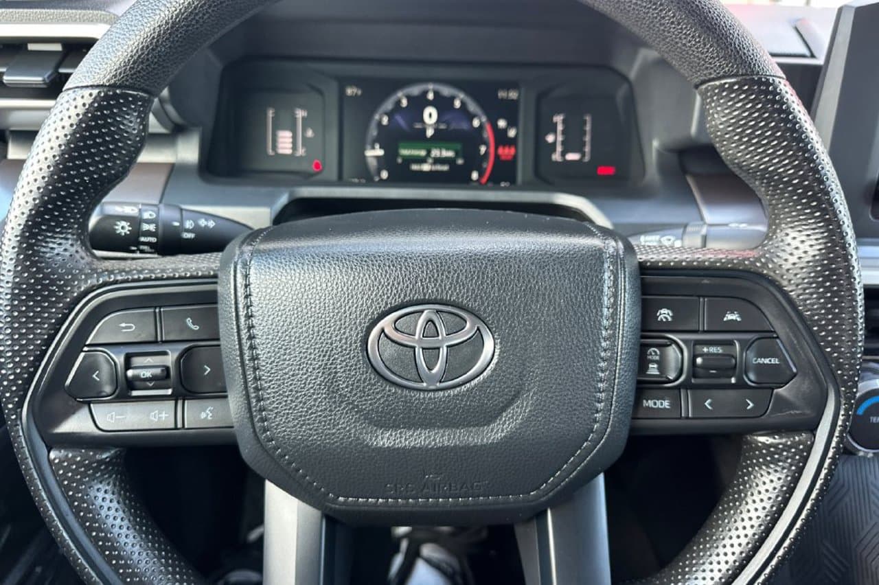 2024 Toyota Tacoma 4WD SR5 19