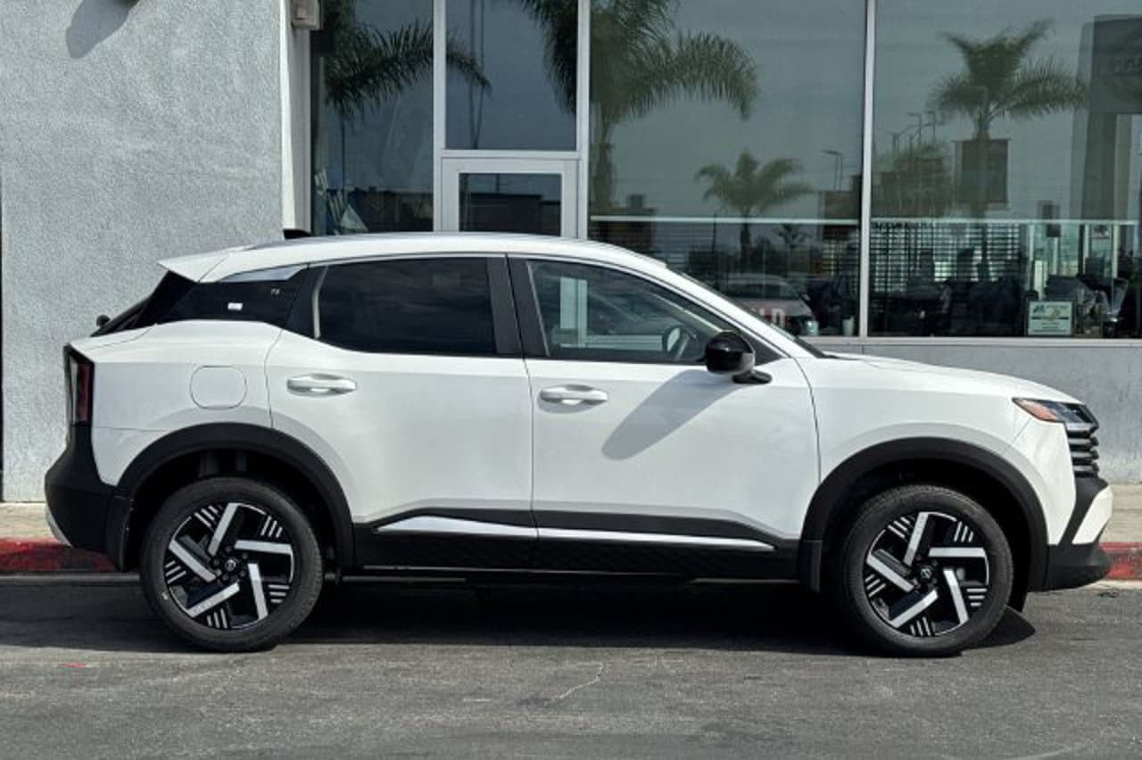 2026 Nissan Kicks SV 2