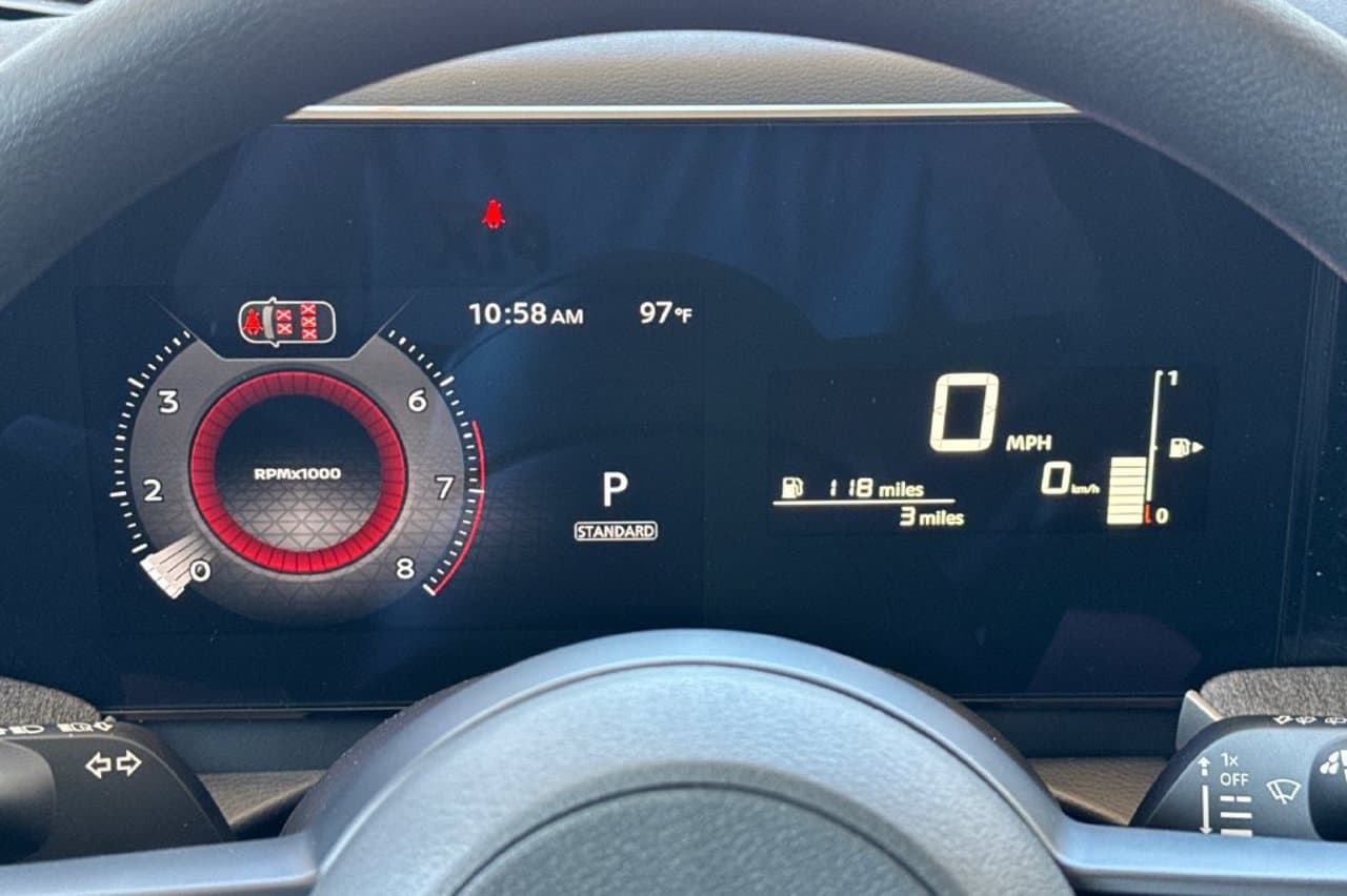 2027 Nissan Kicks SV 22