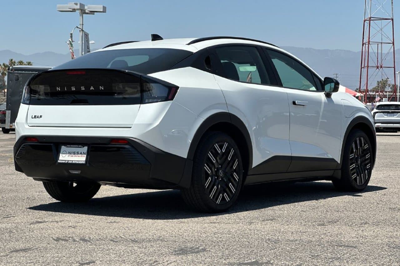 2026 Nissan LEAF PLATINUM+ 3
