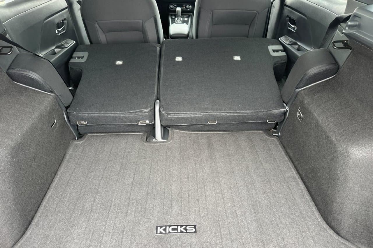 2027 Nissan Kicks SV 13