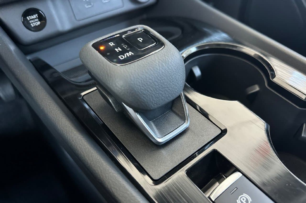 2026 Nissan Rogue SV 18