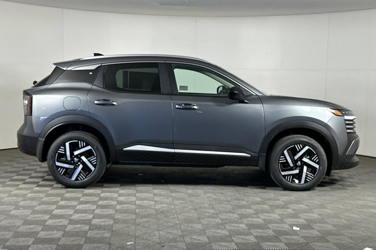 2026 Nissan Kicks SV 2