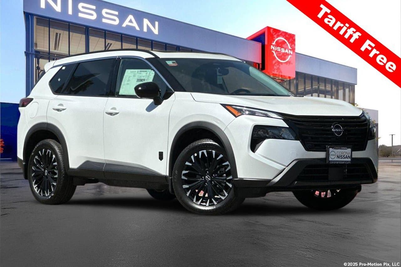2026 Nissan Rogue Dark Armor 1