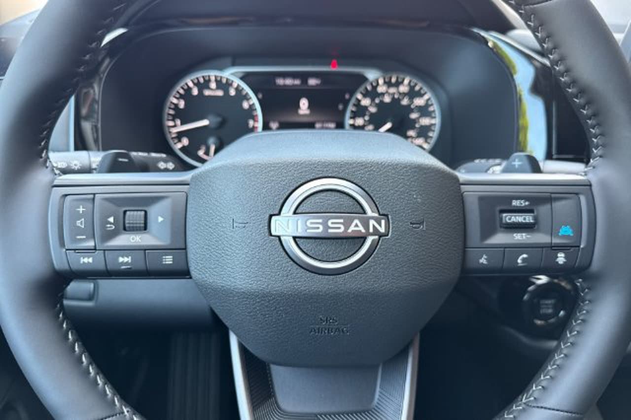 2026 Nissan Pathfinder SV 21