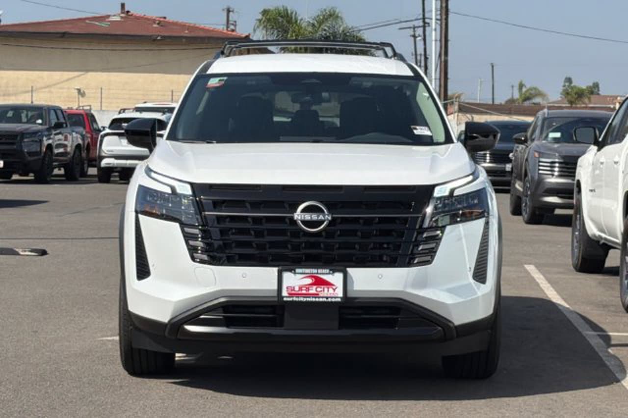 2026 Nissan Pathfinder SV 6