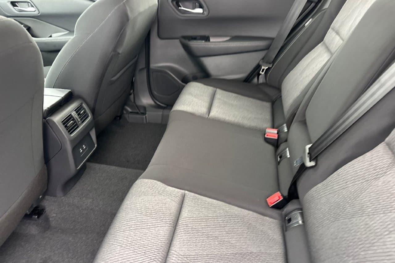 2026 Nissan Rogue SV 9