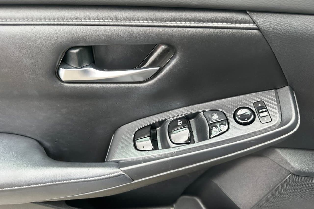 2022 Nissan Sentra SV 9