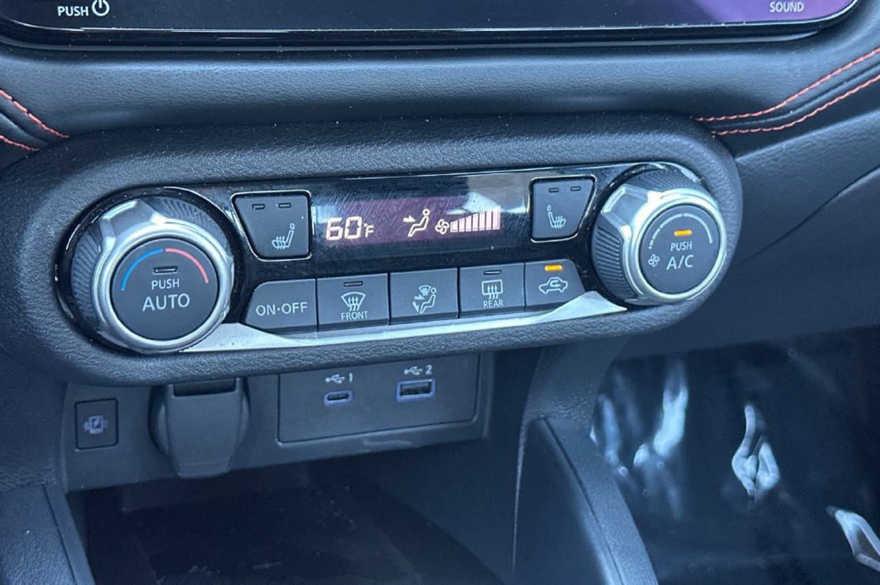 2024 Nissan Versa SR 16