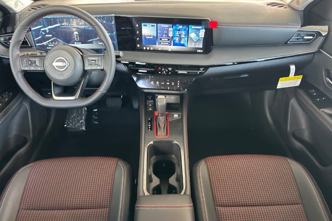 2027 Nissan Kicks SR 10