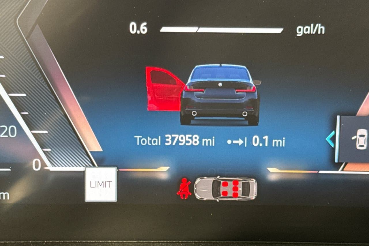 2025 BMW 3 Series 330i 22