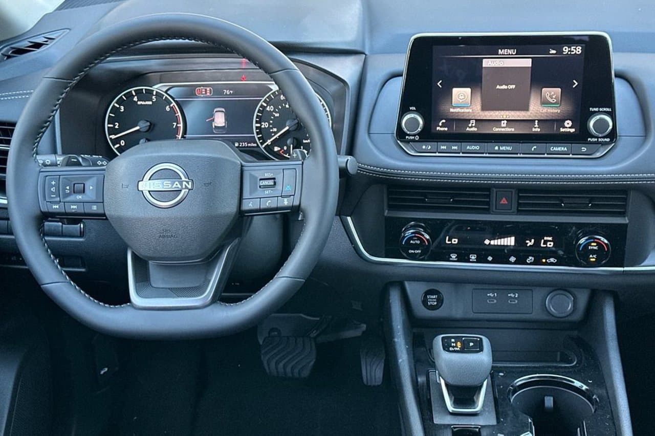 2026 Nissan Rogue SV 11