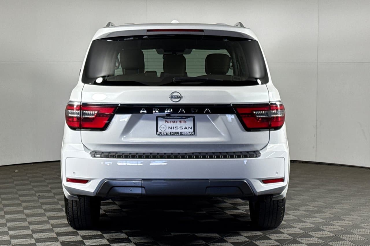 2024 Nissan Armada SV 4