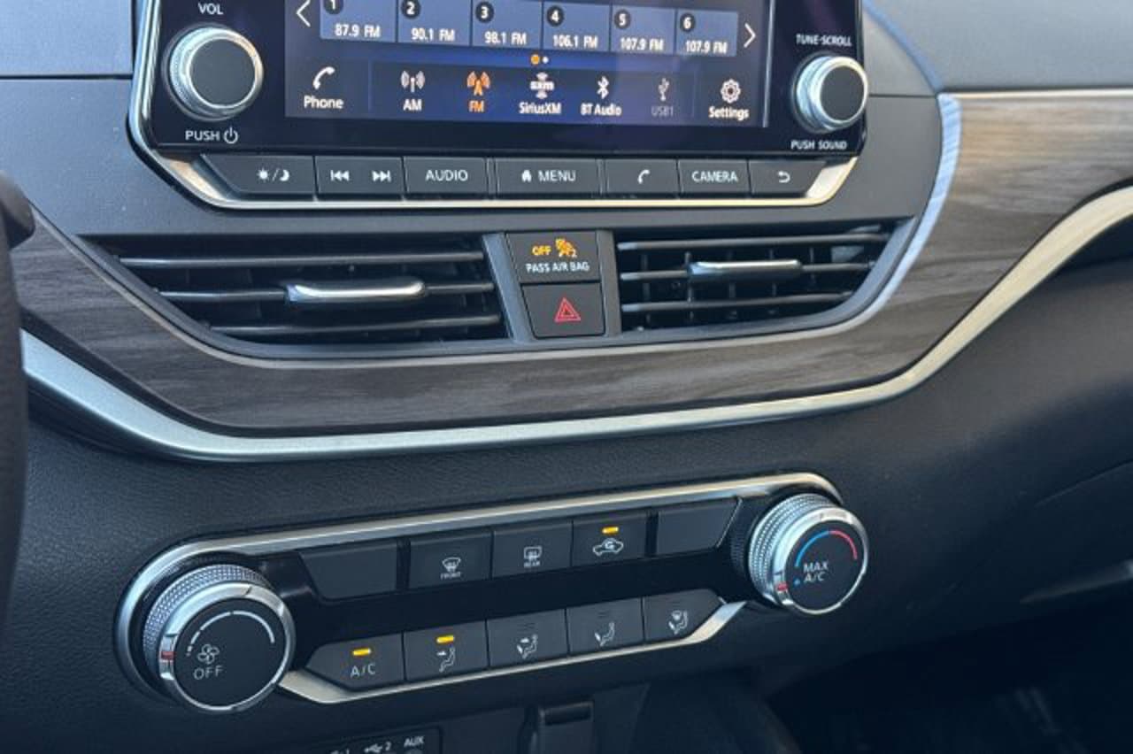 2025 Nissan Altima SV 16