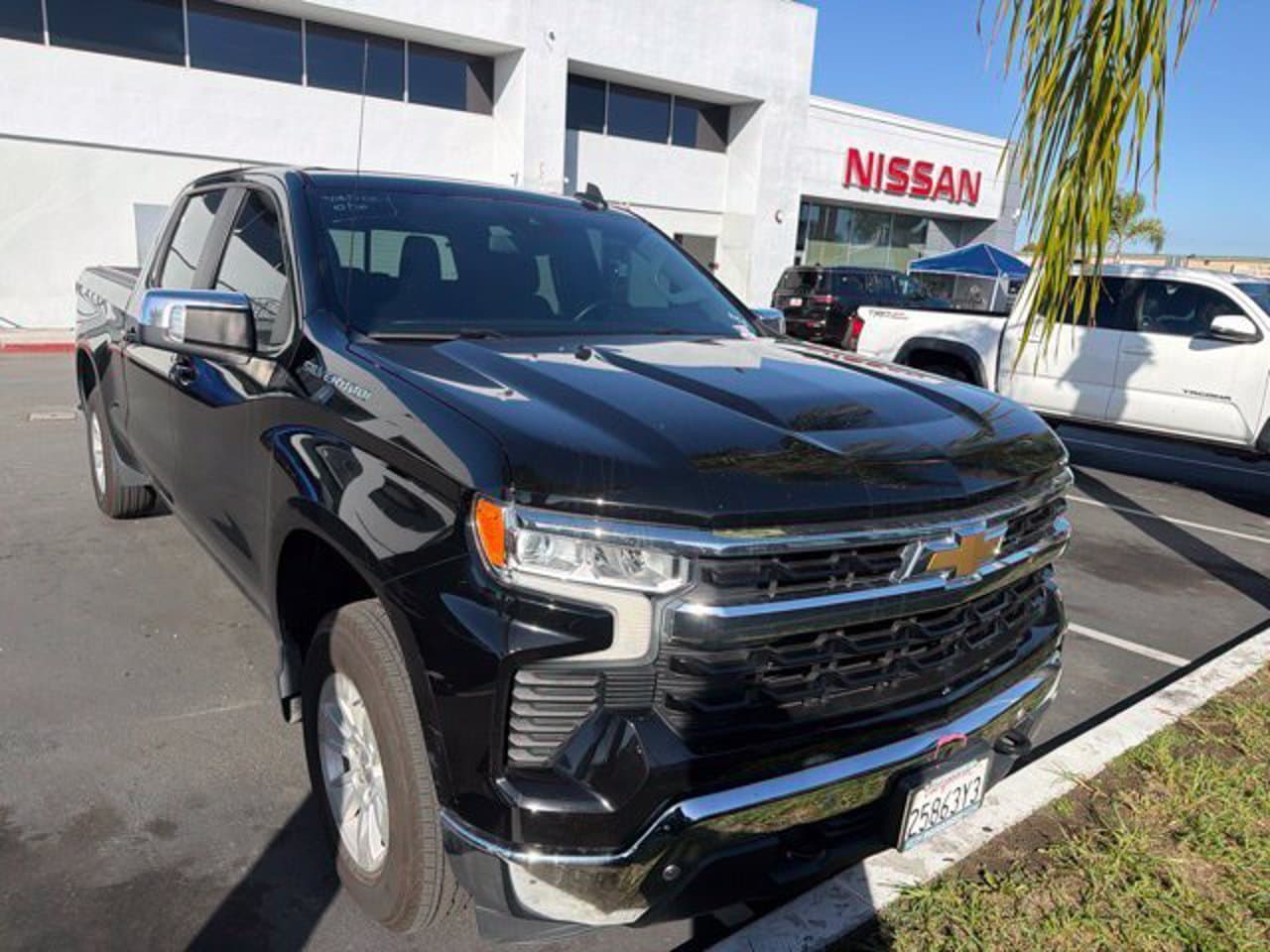 2024 Chevrolet Silverado 1500 LT 2