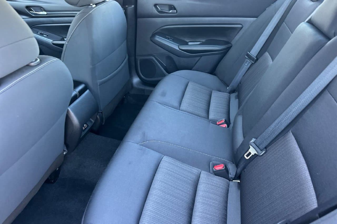 2025 Nissan Altima SV 9
