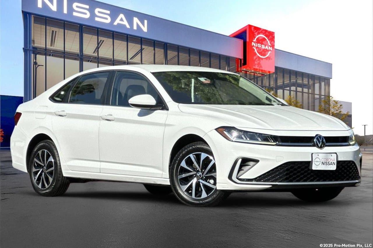 2025 Volkswagen Jetta S 1