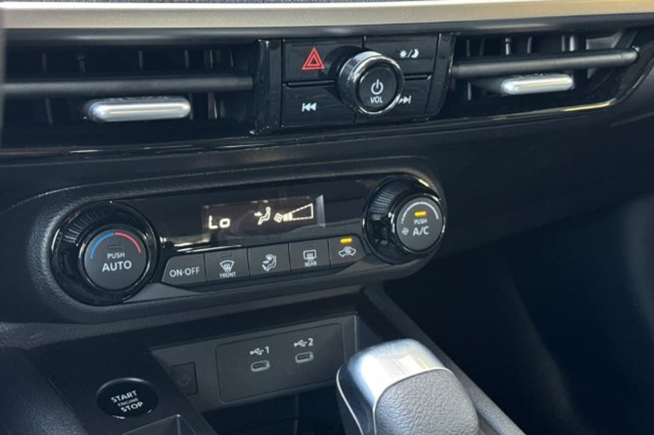 2026 Nissan Kicks SV 17