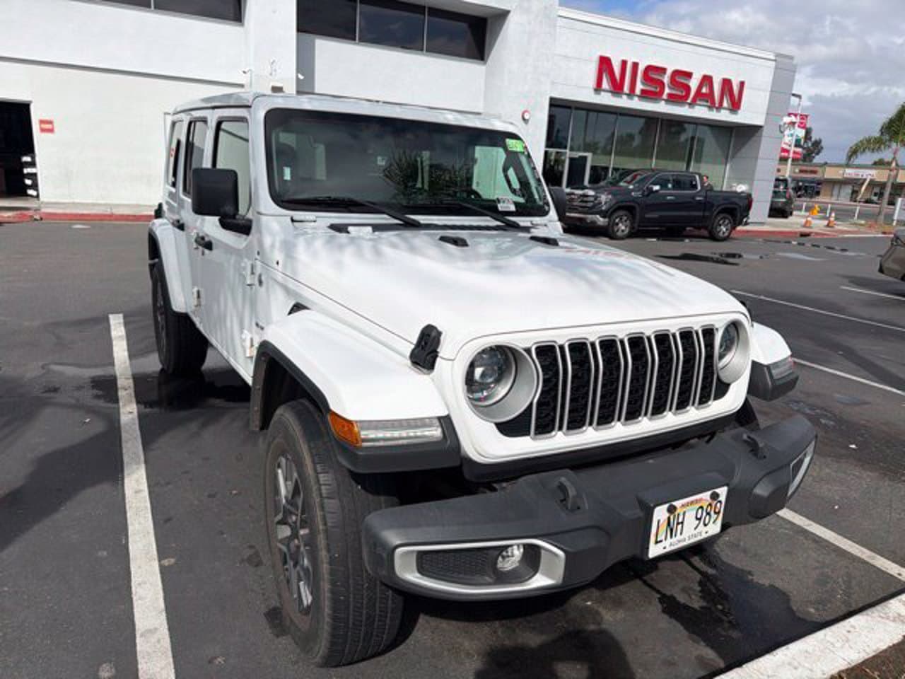2024 Jeep Wrangler Sahara 3