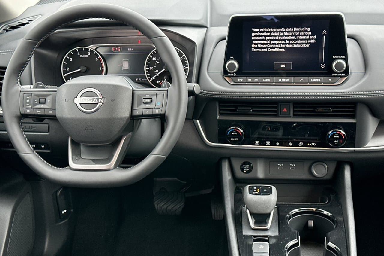 2026 Nissan Rogue SV 11