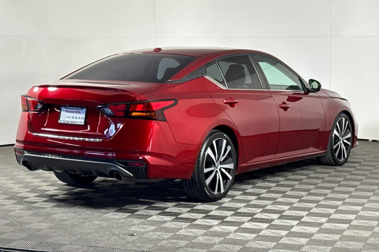 2020 Nissan Altima 2.5 SR 3