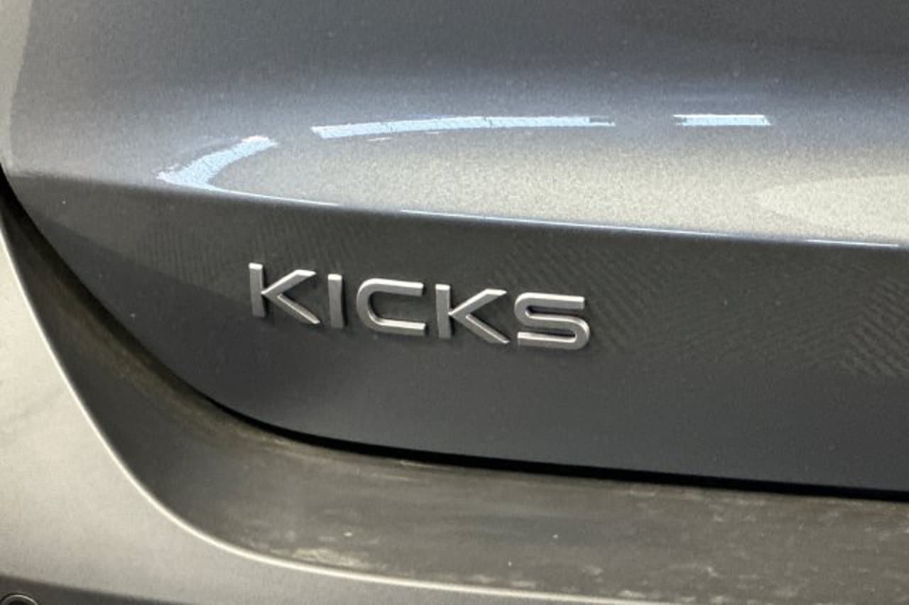 2026 Nissan Kicks SV 23