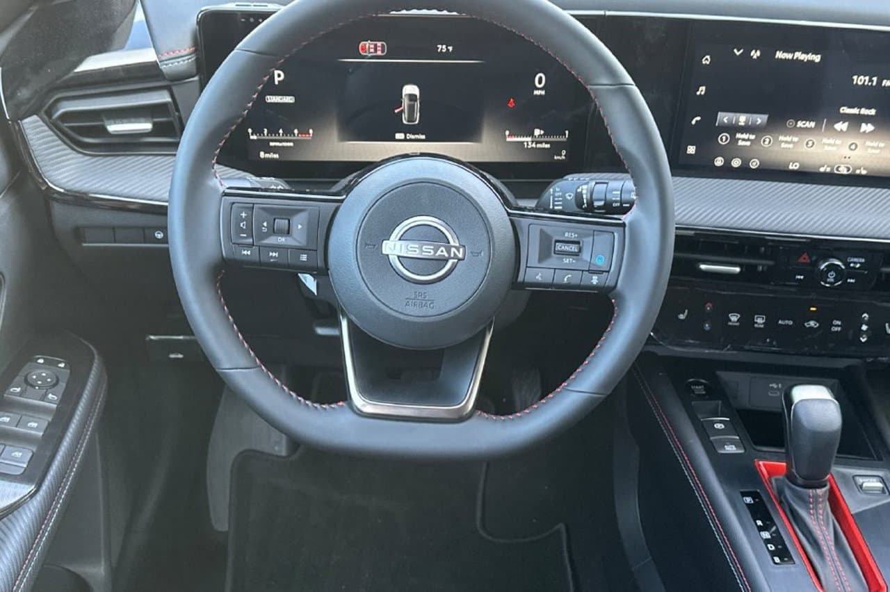 2027 Nissan Kicks SR 12