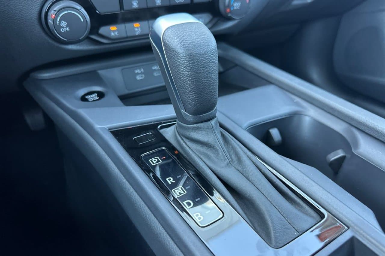 2027 Nissan Sentra S 17