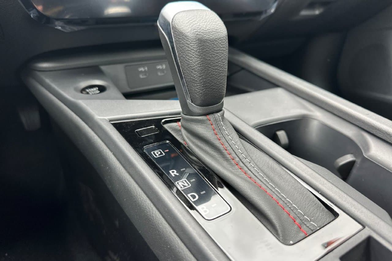 2027 Nissan Sentra SR 17