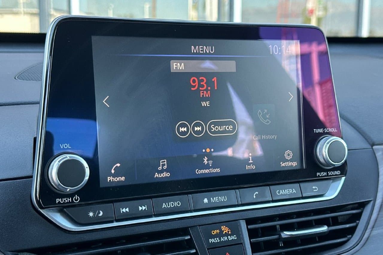 2025 Nissan Altima SV 14