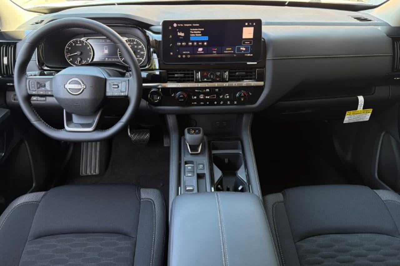 2026 Nissan Pathfinder SV 10